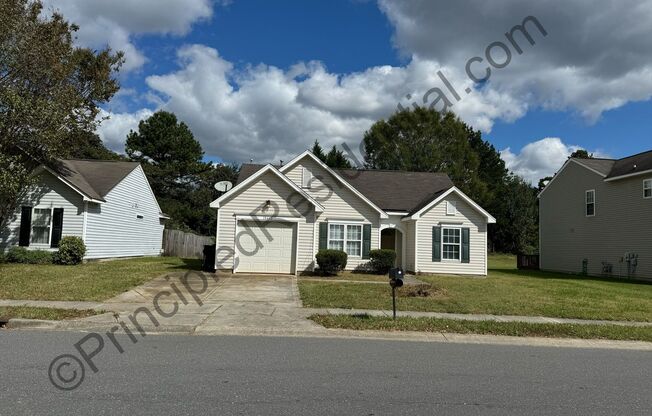 Nice 3 bedroom 2 bathroom home in great neighborhood!