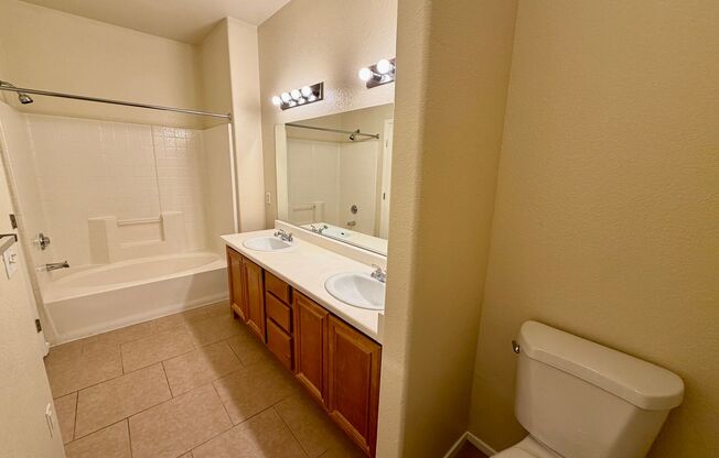 2 beds, 2 baths, $1,495, Unit # 136