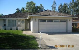 3 Bedroom/ 2 Bathroom Single Level Home