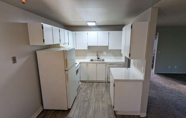 1 bed, 1 bath, 656 sqft, $1,425, Unit 9232