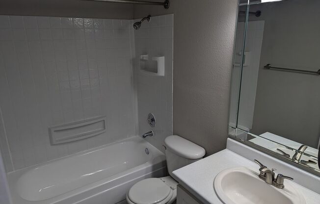 Studio, 1 bath, 580 sqft, $1,525, Unit C106