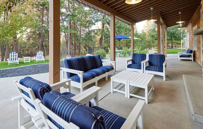 Outdoor Lounge Areas