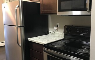 2 beds, 1 bath, 950 sqft, $1,425, Unit 617-201