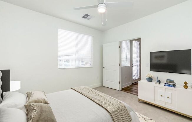 1 bed, 1 bath, 742 sqft, $1,941, Unit 341