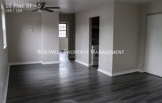 10 Pine St