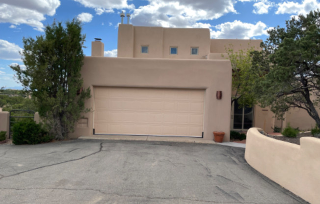 4 OLD AGUA FRIA RD E