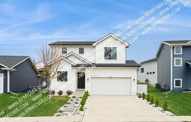 16619 OAKWOOD DR