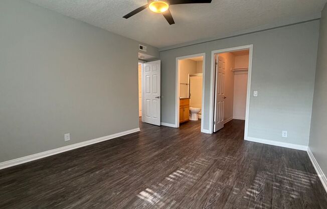 2 beds, 2 baths, 996 sqft, $2,995, Unit 1806