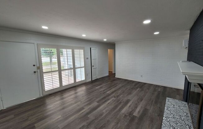 4th Street - 13564