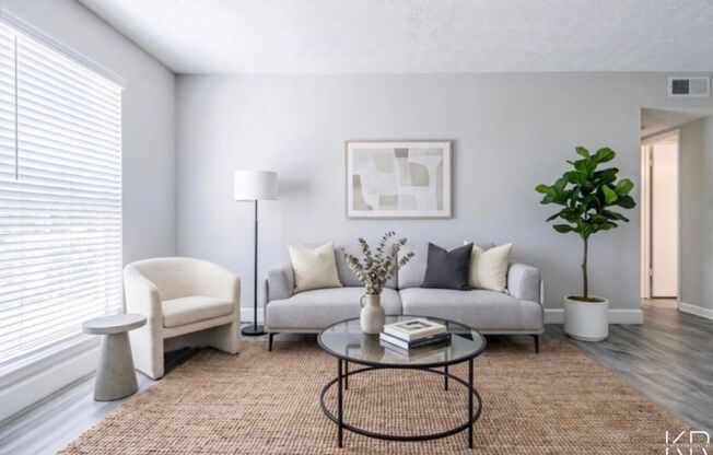2 beds, 1 bath, 805 sqft, $1,100, Unit S251
