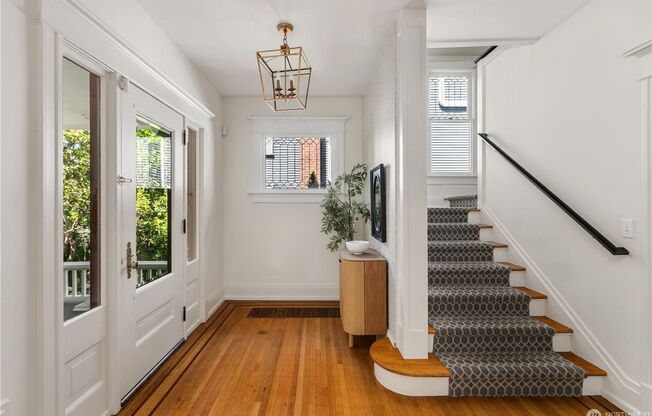 Timeless Seattle Charm Meets Modern Luxury in North Capitol Hill