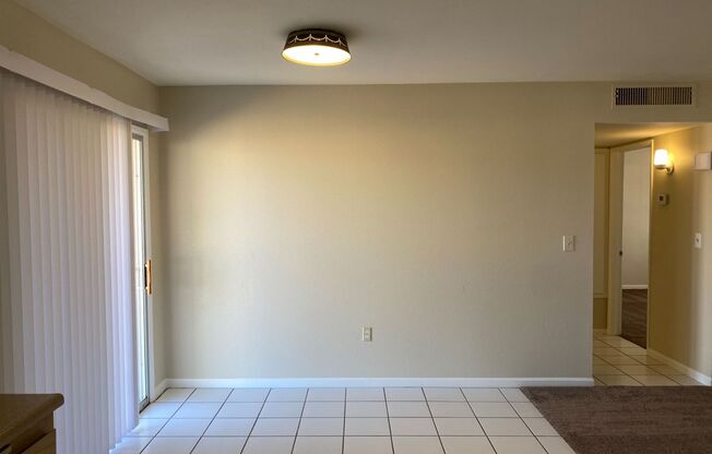 2 beds, 1 bath, $1,295