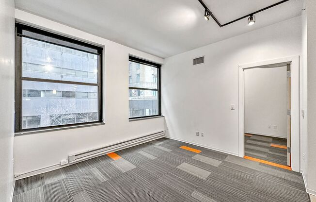 1 bed, 1 bath, 586 sqft, $864, Unit 610