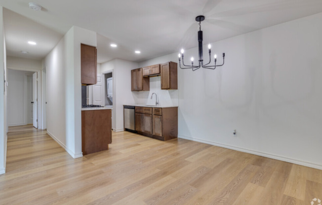 1 bed, 1 bath, 616 sqft, $1,049, Unit 23
