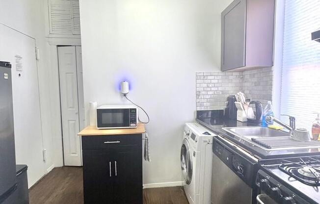1229 1 AVE