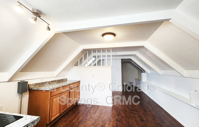 1413 E PLATTE AVE