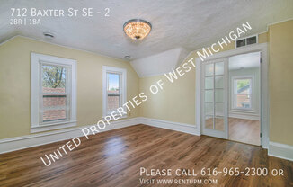 712 BAXTER ST SE