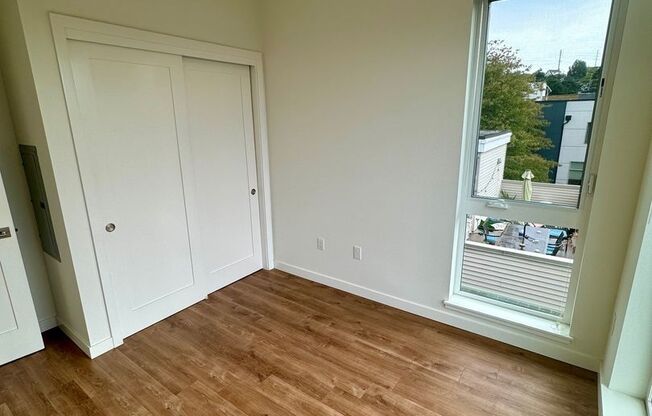 1 bed, 1 bath, 419 sqft, $1,895