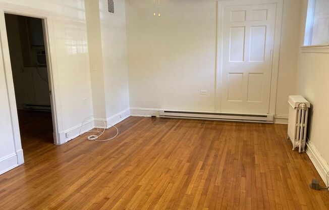 1 bed, 1 bath, 450 sqft, $1,249, Unit 107-GA