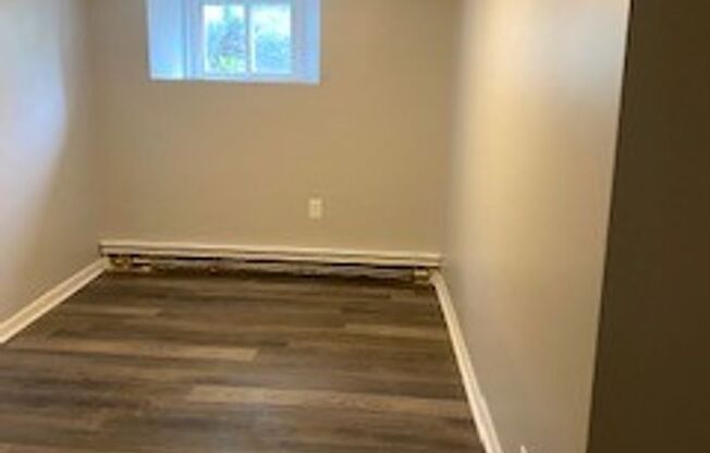 401 Raynor