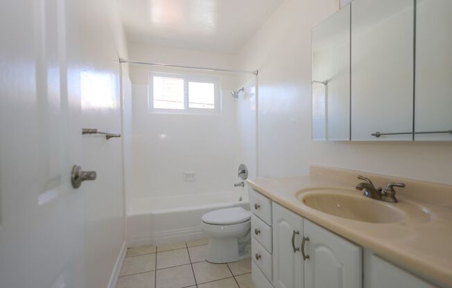 1 bed, 1 bath, 627 sqft, $2,195, Unit 30