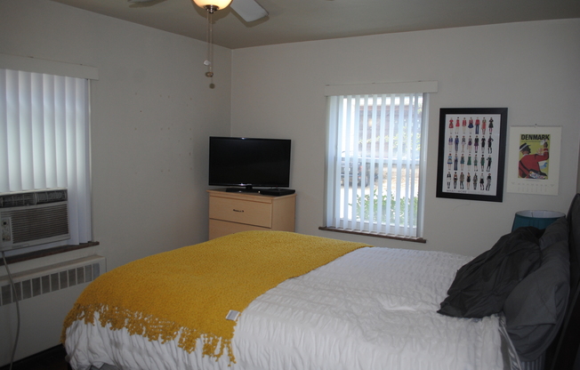 2750 Linshaw