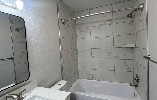 Studio, 1 bath, 380 sqft, $2,125, Unit 777-136