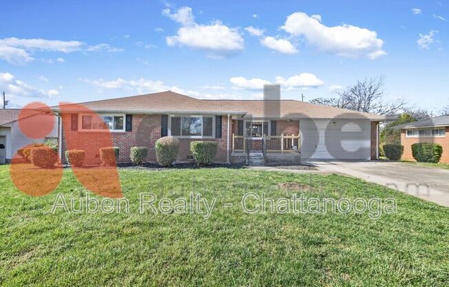4430 LILAC LN