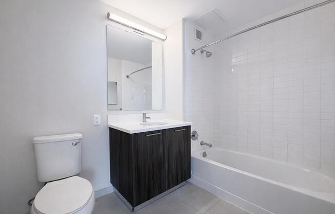 2 beds, 2 baths, $5,039, Unit 12E
