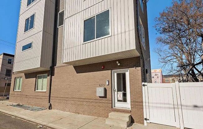 36th St N 623