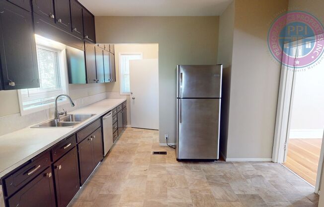 2 beds, 1 bath, $2,290