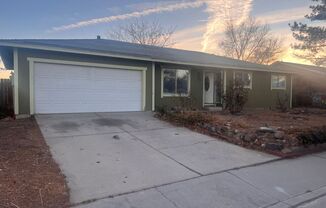 Cute 3 bedroom Fernley Home