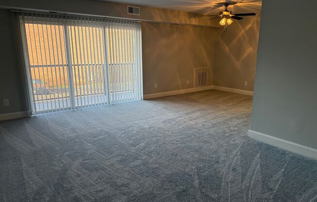 3 beds, 2 baths, 1,300 sqft, $2,400, Unit 3335 #102