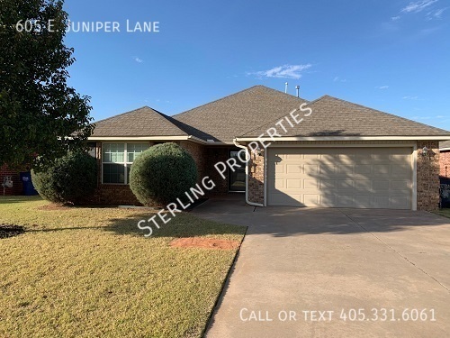 605 E JUNIPER LN