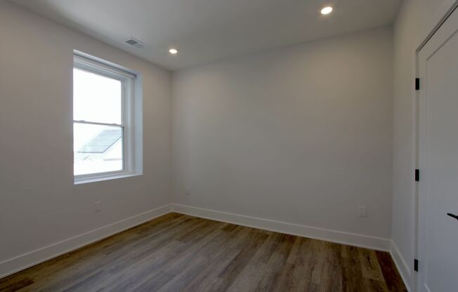 1 bed, 1 bath, 621 sqft, $1,535, Unit 303