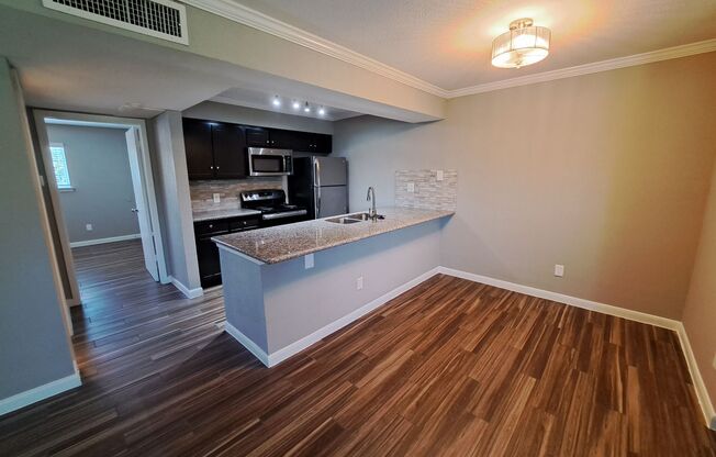 1 bed, 1 bath, 760 sqft, $1,127, Unit 1025