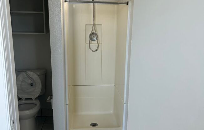 Studio, 1 bath, 340 sqft, $1,495, Unit 101