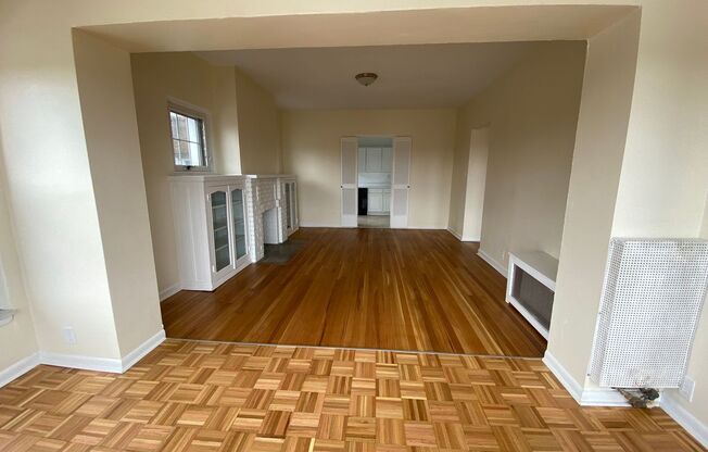 1 bed, 1 bath, 572 sqft, $1,510, Unit Old King Edward 86