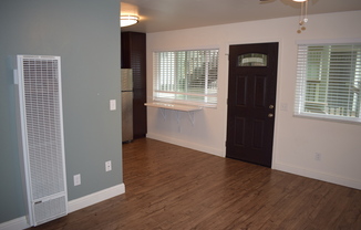 2 beds, 1 bath, $2,450, Unit 7