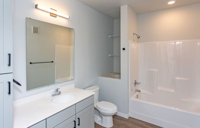3 beds, 2 baths, 1,592 sqft, $2,049, Unit 301