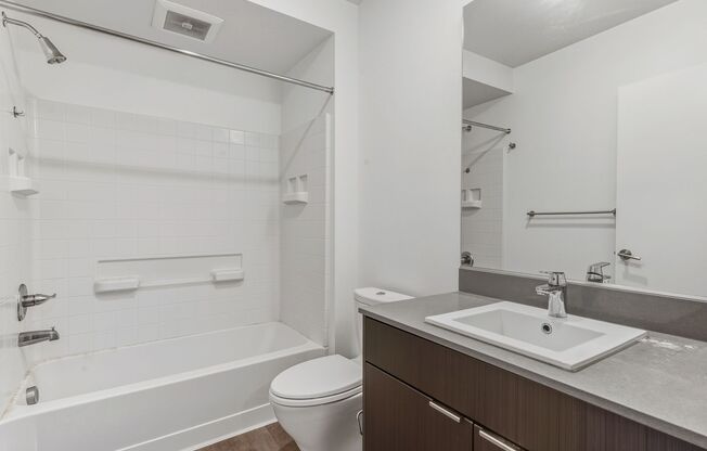 1 bed, 1 bath, 587 sqft, $1,975, Unit 703