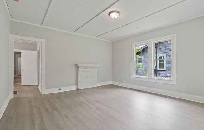 NEW INVENTORY! $0  SECURITY DEPOSIT REQUIREMENT!!!