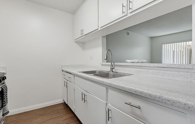 1 bed, 1 bath, 613 sqft, $1,999, Unit 09-D