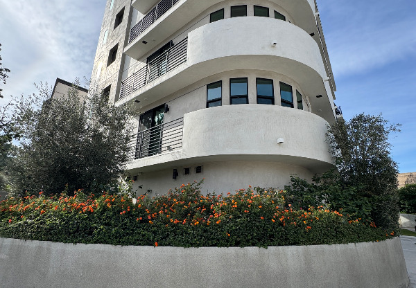 4383 N SEPULVEDA BLVD