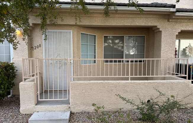 Great Summerlin Area Townhome!