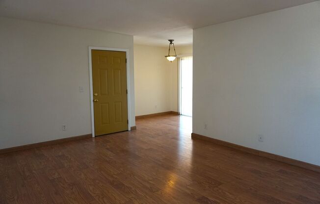 2 beds, 1 bath, $850, Unit Unit 1