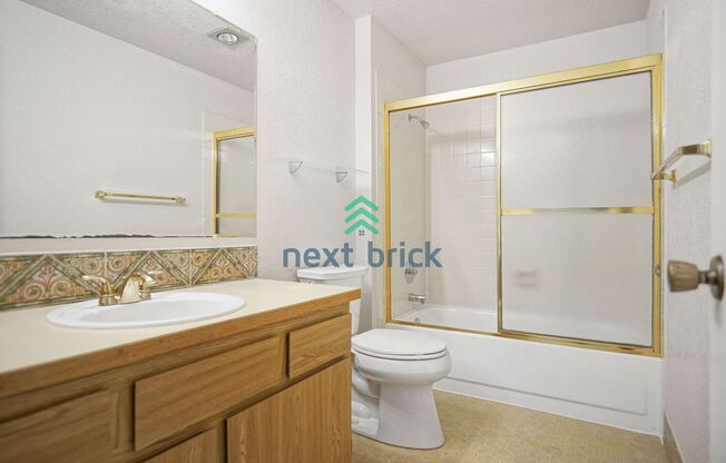 2 beds, 1.5 baths, $2,550