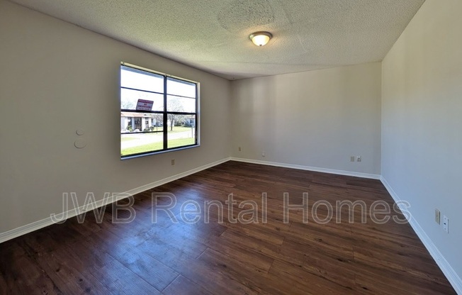 478 BENTWOOD LN