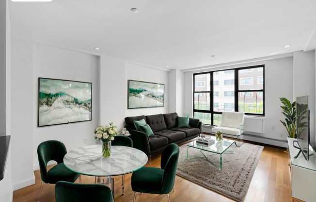 1405 5 AVE