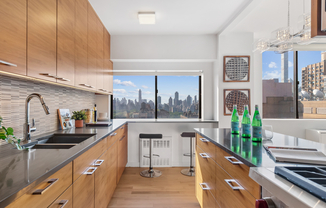 45 W 67 ST